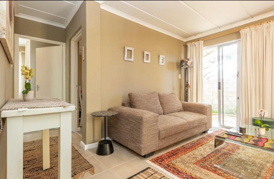 To Let 2 Bedroom Property for Rent in Welcome Glen Western Cape